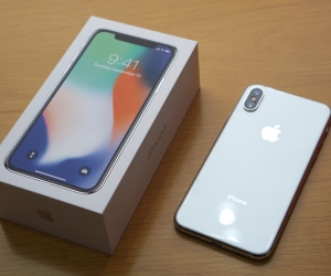 Giá iPhone X xách tay tại VN đã thấp hơn Singapore, Australia