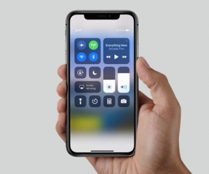 Lượng iPhone X xuất xưởng dự báo tiếp tục giảm