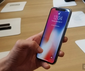 trên tay iPhone X